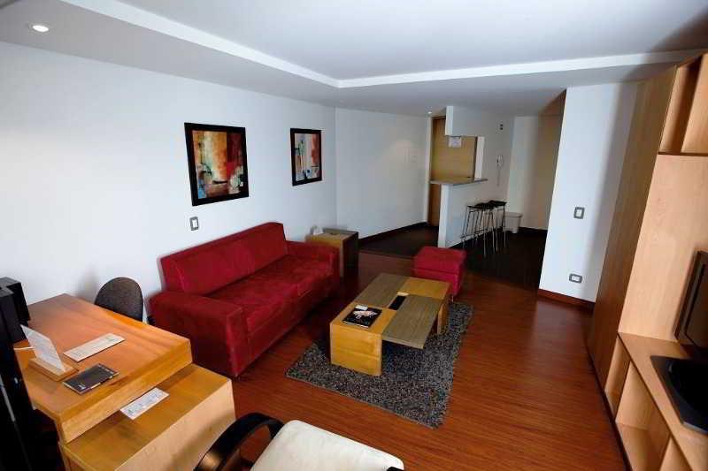 Travelers Obelisco Apartamentos Богота Екстер'єр фото